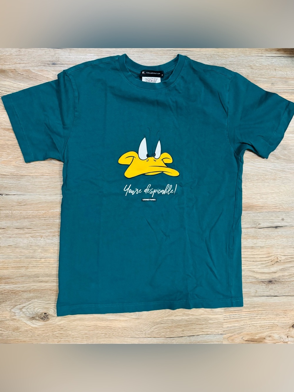 Teal Short Sleeve Tee with Yellow Daffy Duck Face